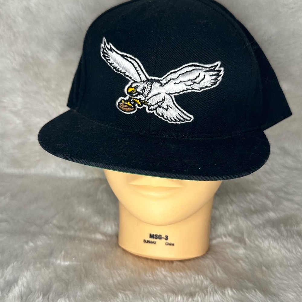 Black Snapback Hat with Eagle Embroidery